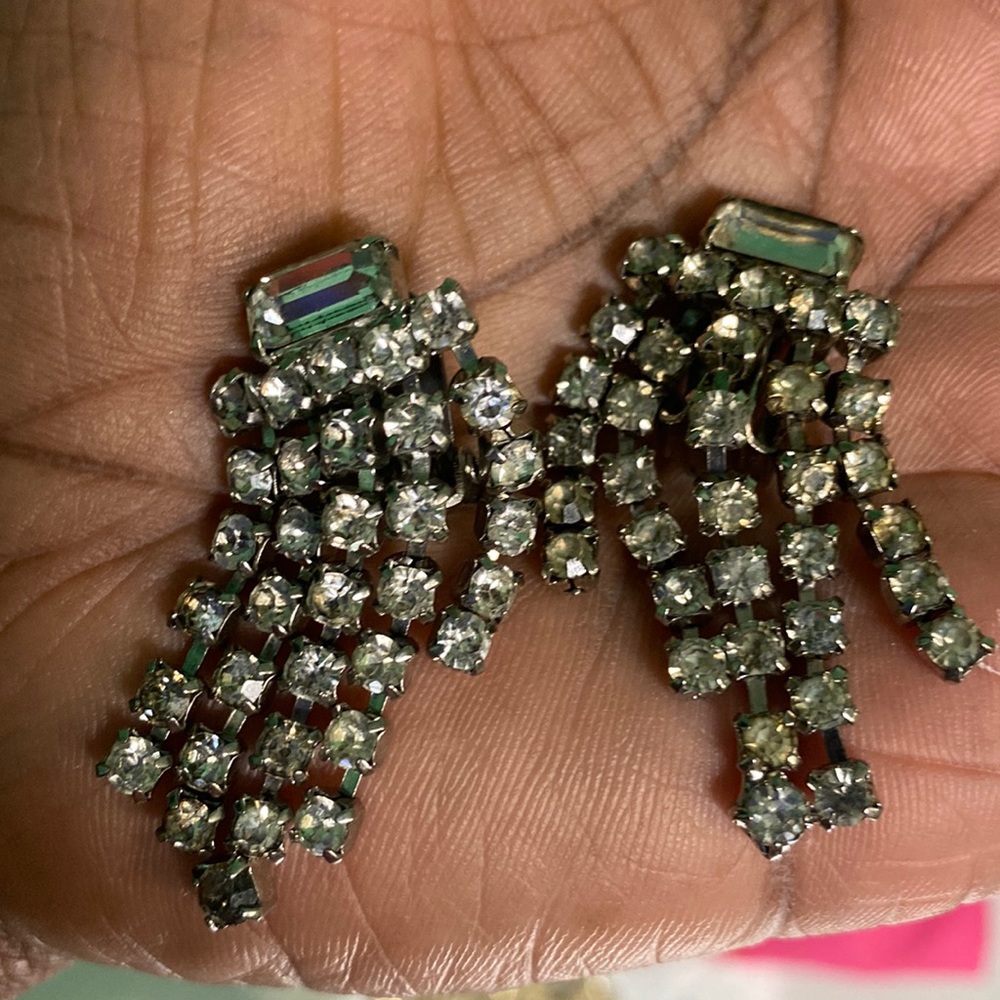Glass and in Diamond dangle clip on earrings